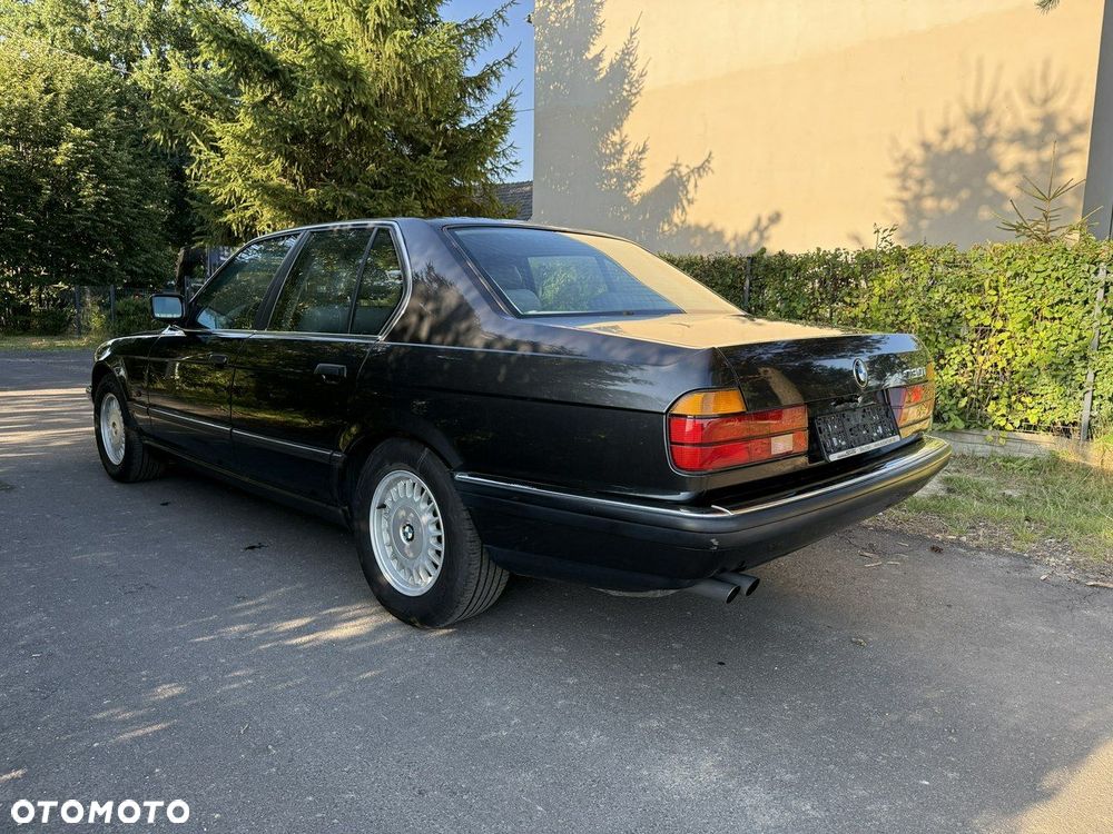 BMW Seria 7 - 17