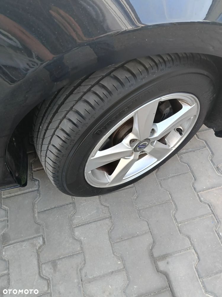 Volvo V40 - 22