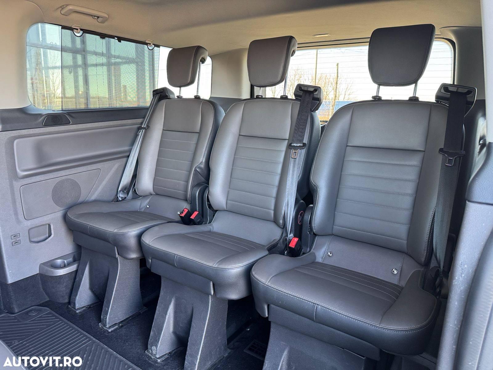 Ford Tourneo Custom Bus 320 2.0 EcoBlue 170 CP L2H1 Titanium X Aut. - 19
