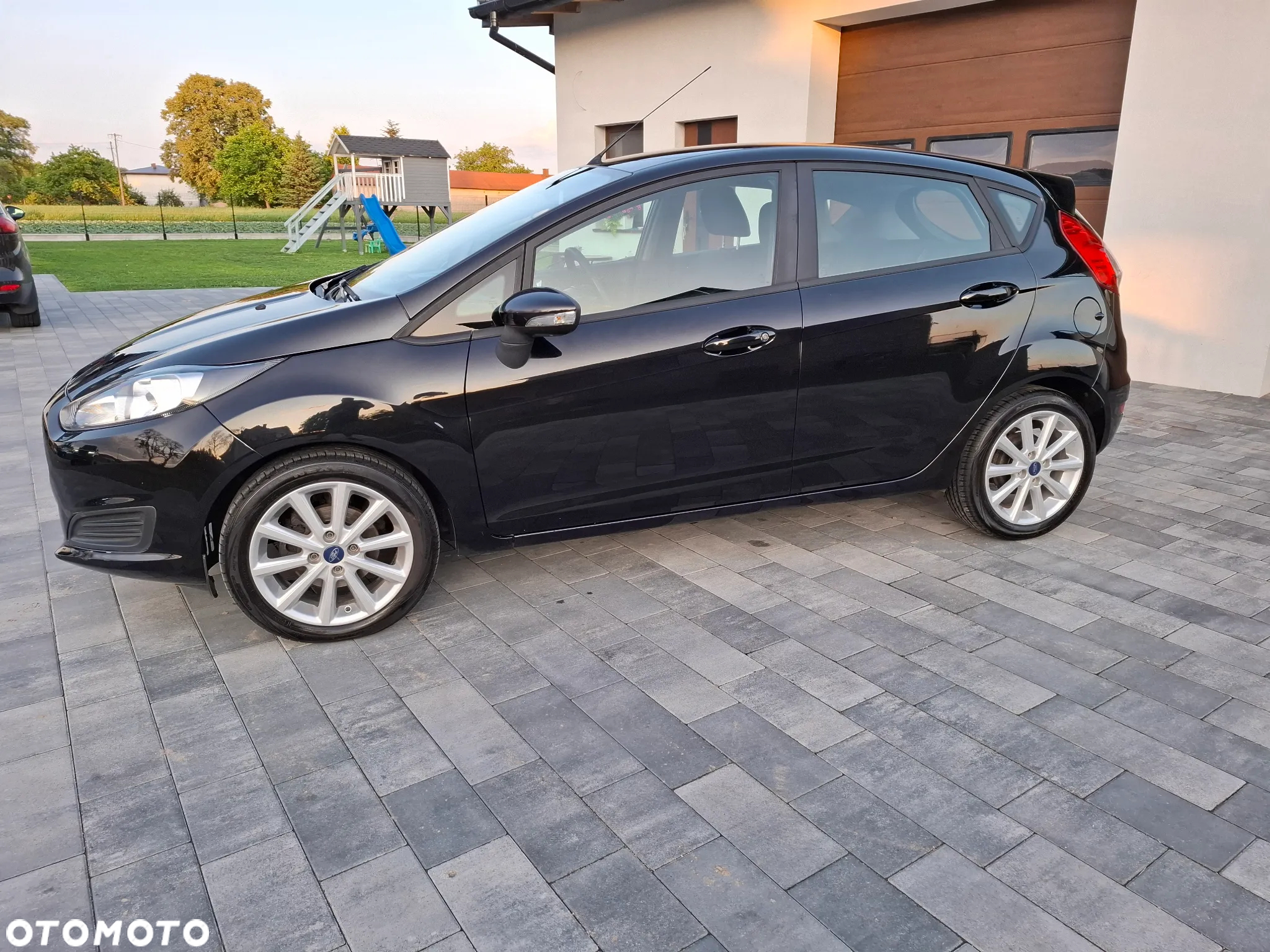 Ford Fiesta 1.0 EcoBoost S&S TITANIUM - 15