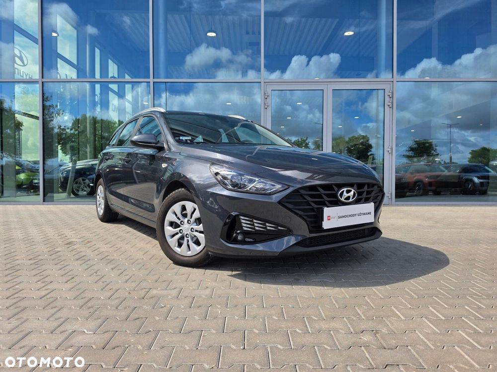 Hyundai i30 1.6 D Classic + - 8