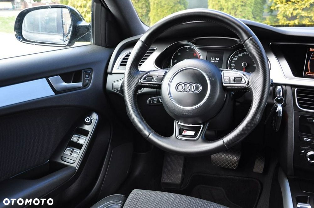 Audi A4 Avant 3.0 TDI DPF multitronic S line Sportpaket - 31