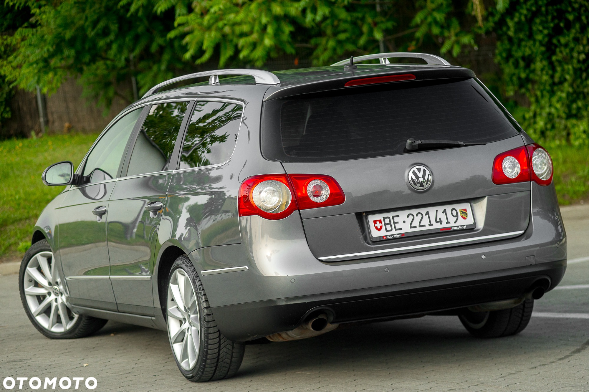 Volkswagen Passat - 10