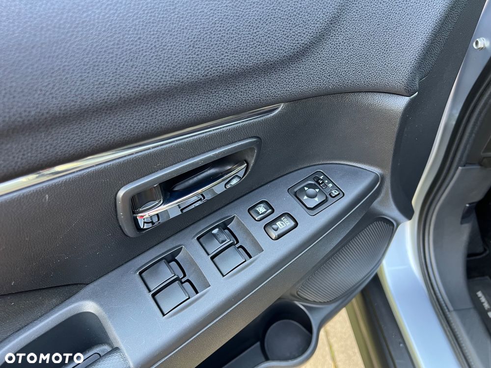 Mitsubishi ASX 1.6 2WD Diamant Edition - 20