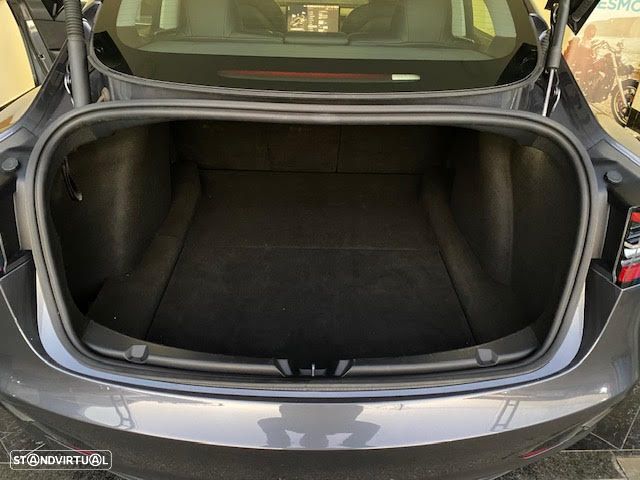 Tesla Model 3 Long Range Tração Traseira - 19