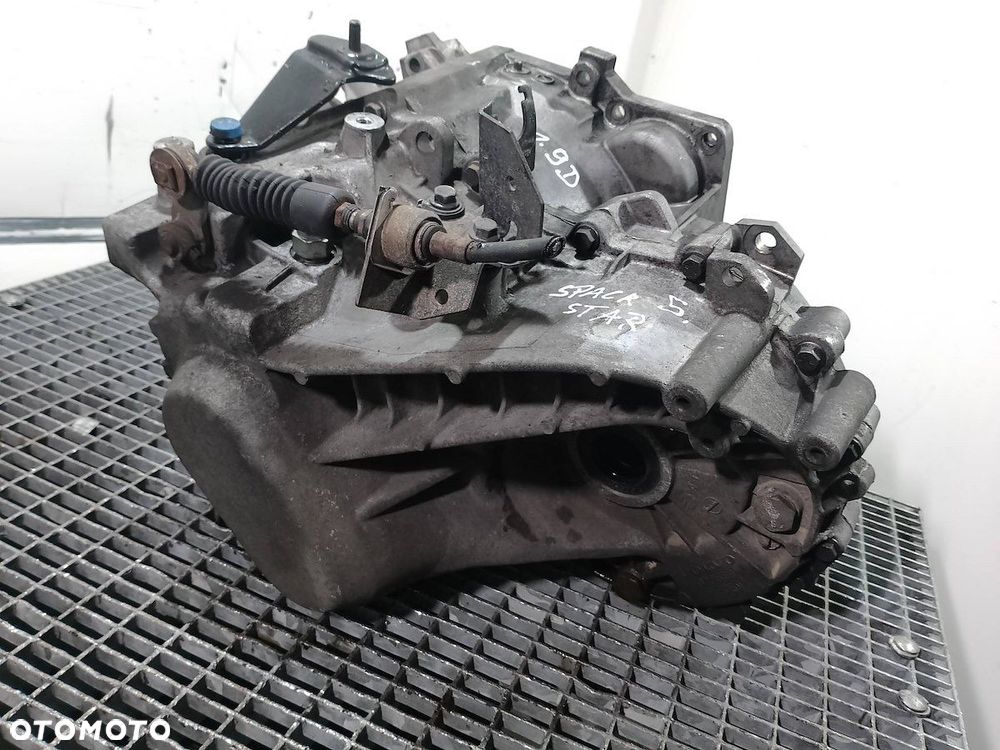 SKRZYNIA BIEGÓW MANUALNA MITSUBISHI SPACE STAR I ( 98-04 ) 1.9 D - 5