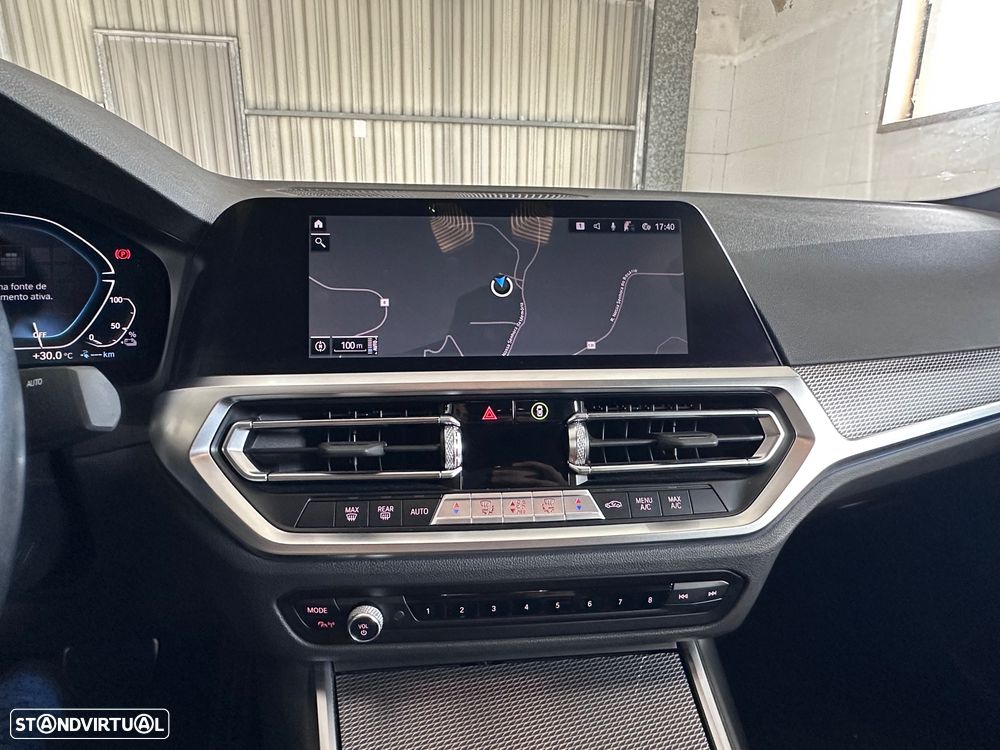 BMW 330 e Pack M Auto - 20