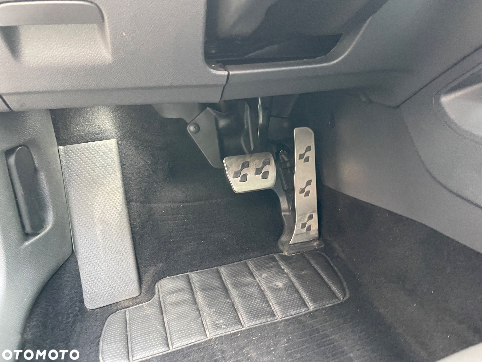 Volkswagen Golf V R32 DSG - 15