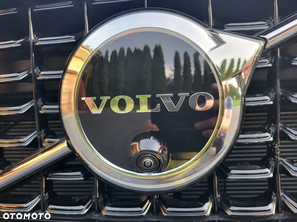Volvo XC 40 B5 AWD Ultimate Dark - 5