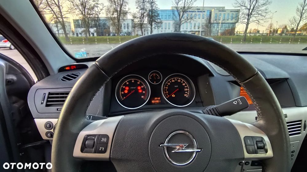 Opel Astra - 10