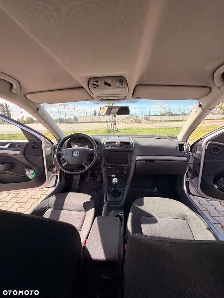 Skoda Octavia 2.0 TDI Ambiente - 9