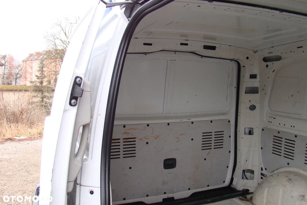 Mercedes-Benz Vito - 15