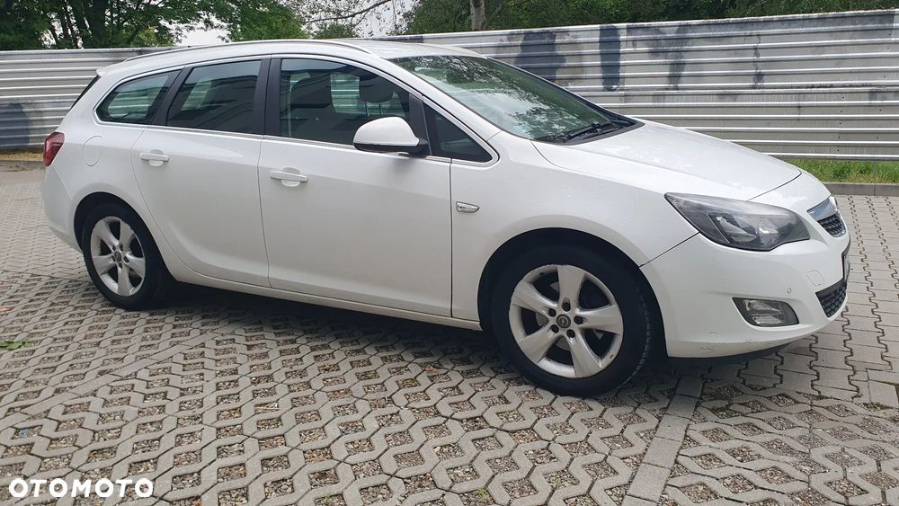 Opel Astra - 11