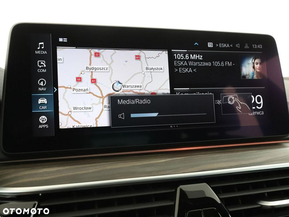 BMW Seria 5 530e xDrive Luxury Line - 31