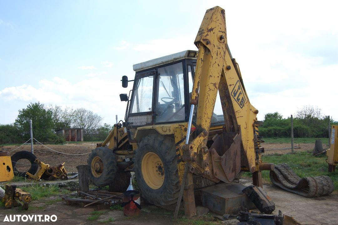 Dezmembrez JCB 3D - 4
