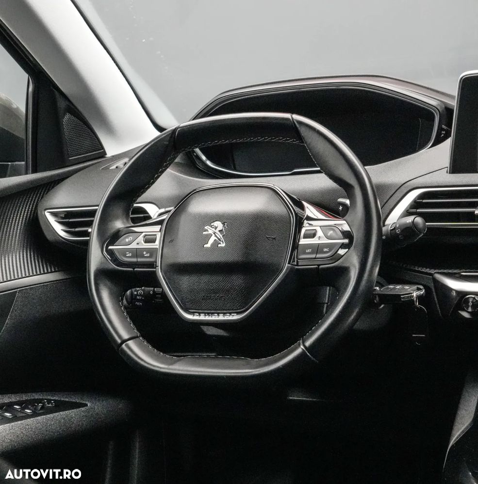 Peugeot 5008 PureTech 130 EAT8 Stop & Start Allure Business-Paket - 18