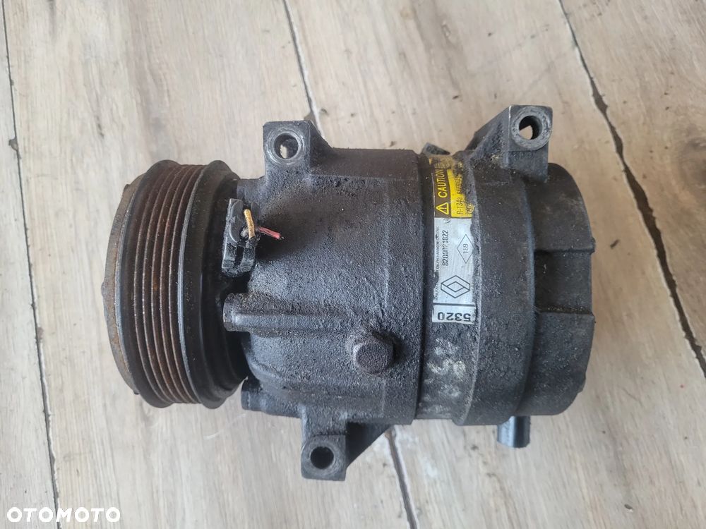 Sprężarka kompresor klimatyzacji Renault Laguna II 2,2 DCI 8200021822 - 1