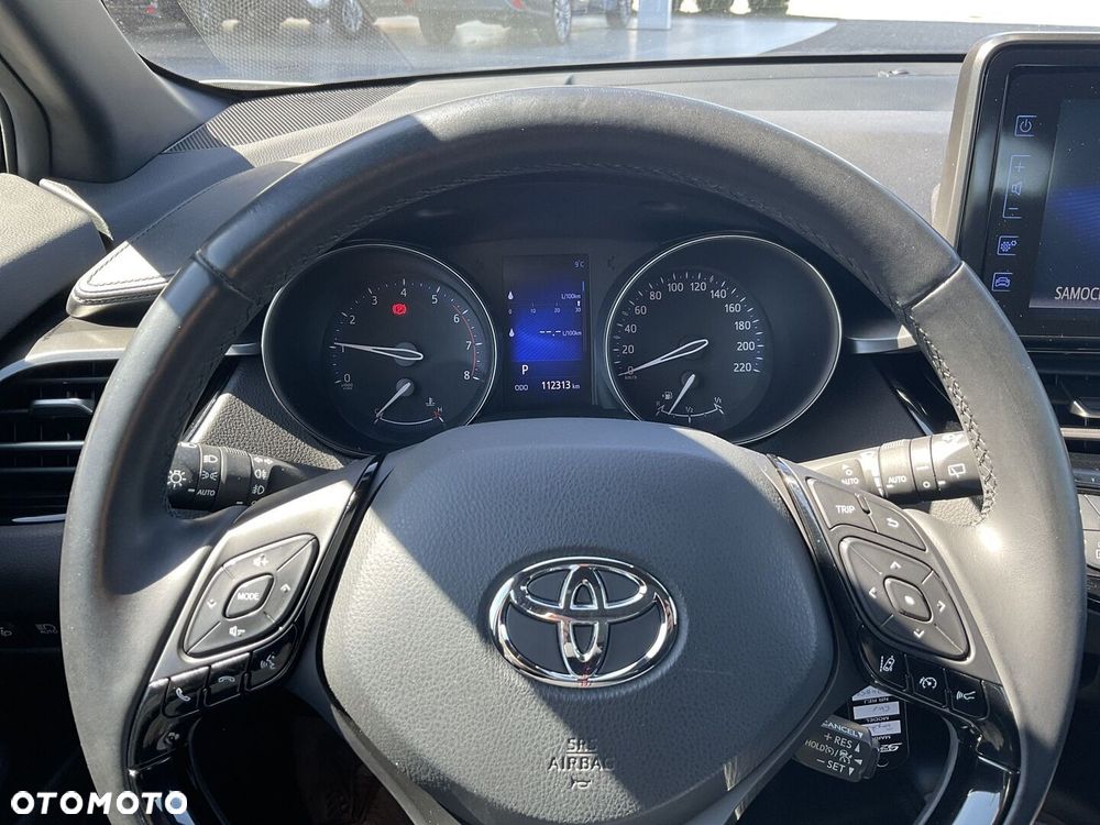 Toyota C-HR - 16