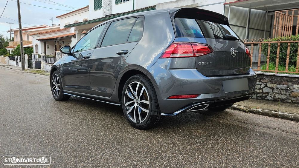 VW Golf 2.0 TDI R-Line DSG - 4