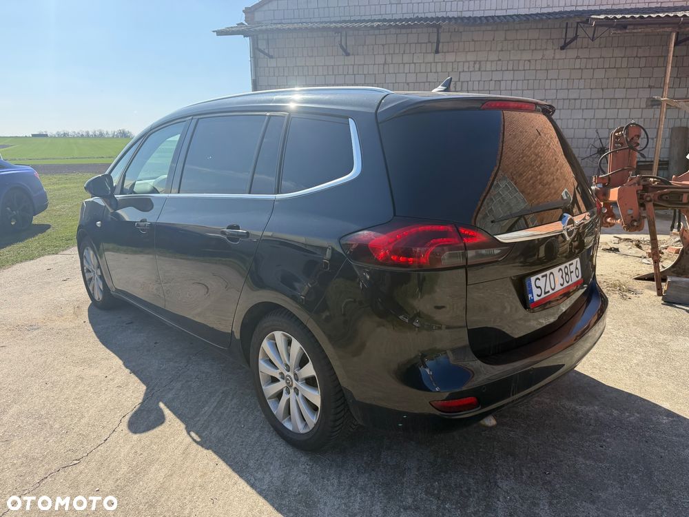 Opel Zafira 2.0 CDTI Cosmo - 4