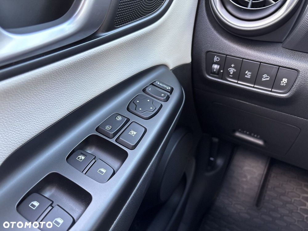 Hyundai Kona 1.6 T-GDI Premium 4WD DCT - 19