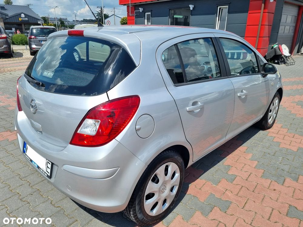 Opel Corsa 1.2 16V Enjoy - 5