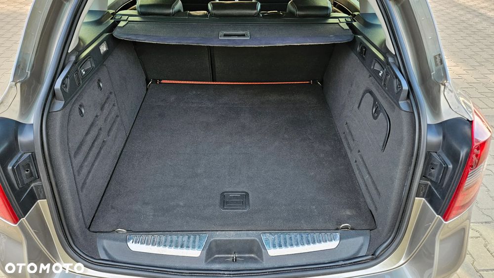 Renault Laguna dCi 175 FAP Initiale - 13