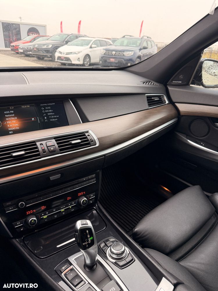 BMW Seria 5 530d xDrive Aut. - 28
