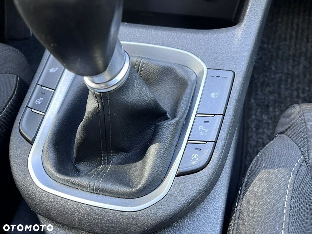Hyundai i30 - 16