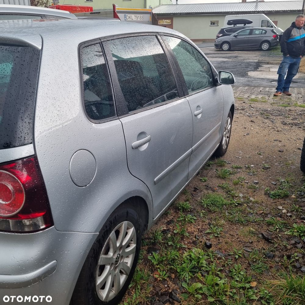 Volkswagen Polo - 4