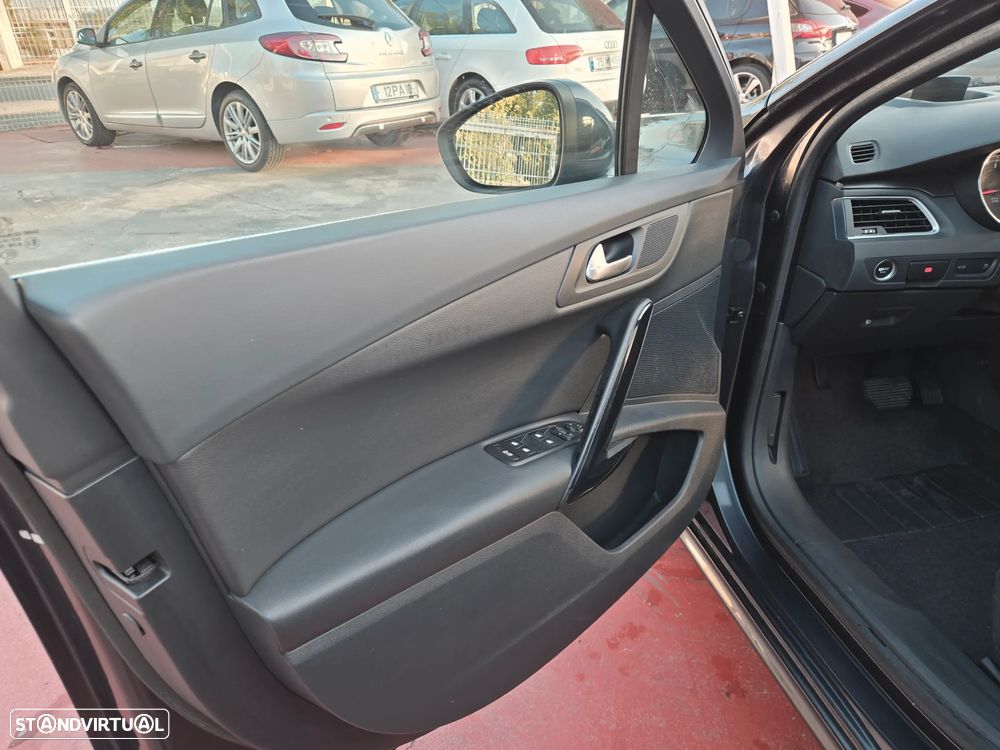 Peugeot 508 SW 1.6 e-HDi Allure 2-Tronic J18 - 12