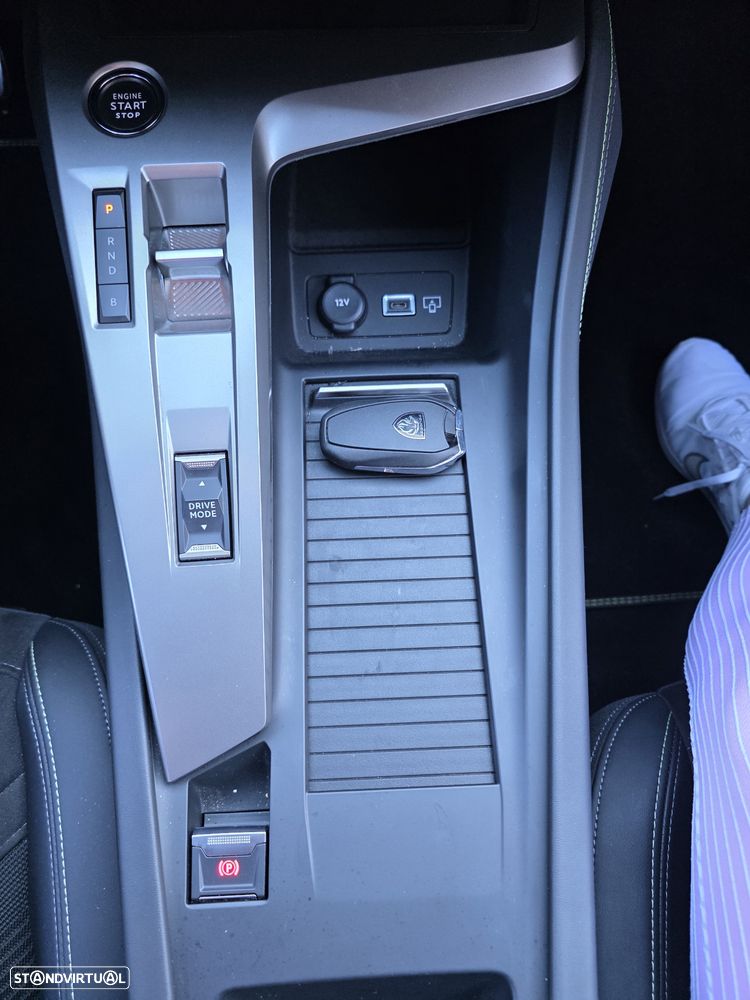 Peugeot 408 225 e-EAT8 GT - 26