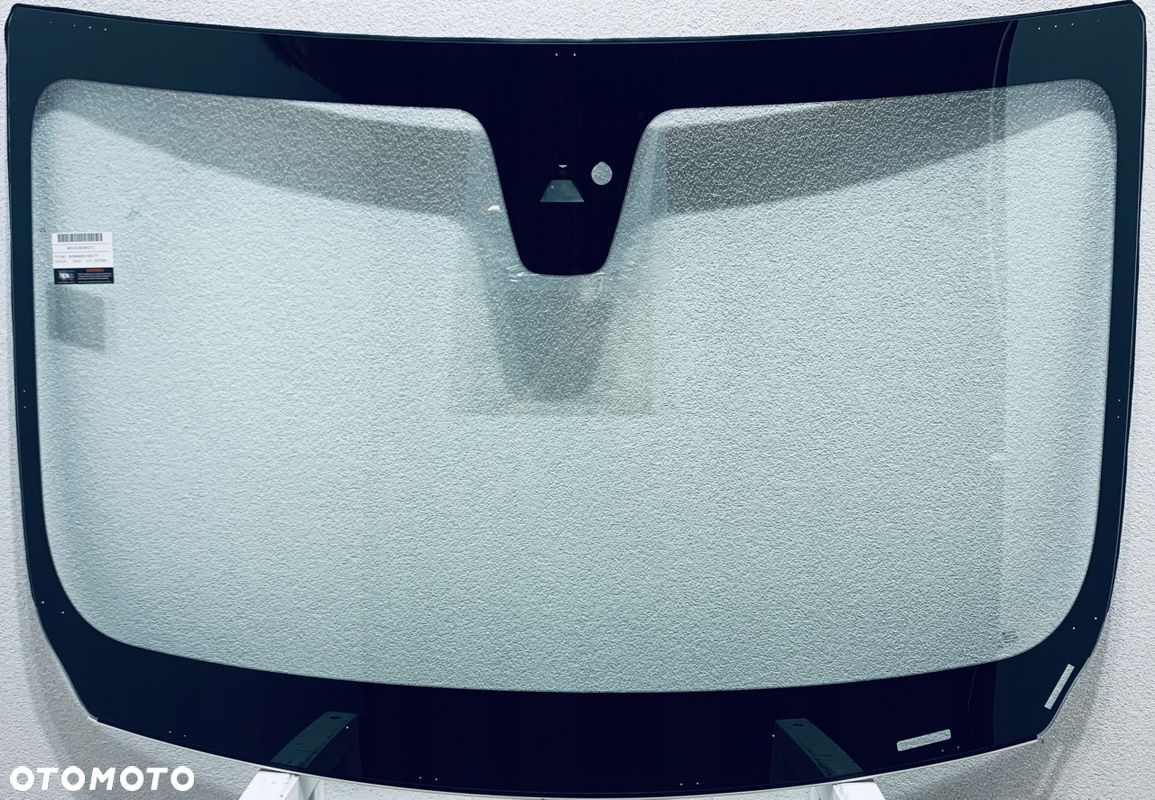 Szyba czołowa MAXUS EDELIVER 9 2020- KAMERA+SENSOR - 1