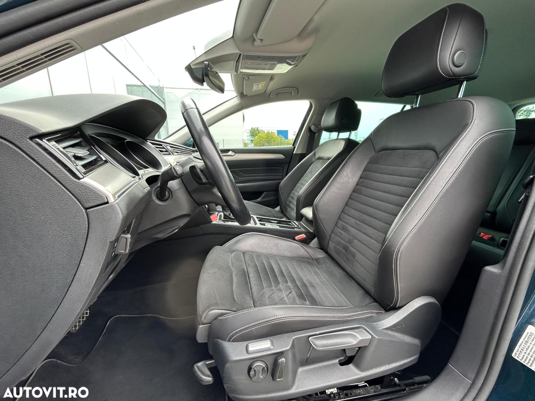 Volkswagen Passat Variant 1.6 TDI SCR DSG Business - 13
