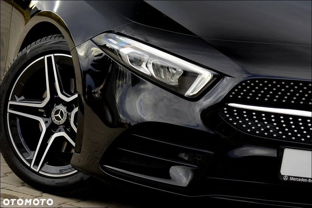 Mercedes-Benz Klasa A 180 AMG Line 7G-DCT - 35