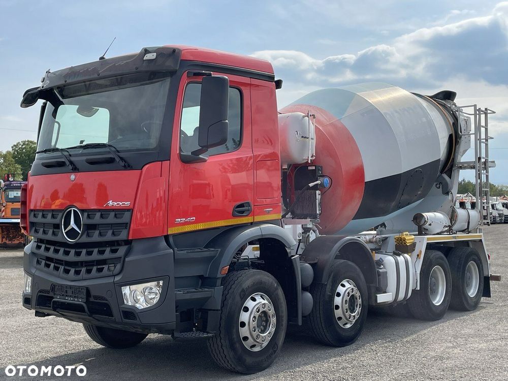 Mercedes-Benz Arocs 3240 8x4 - 4