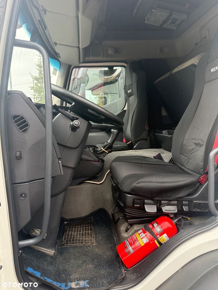 Renault Gama D - 8