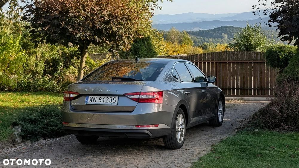 Skoda Superb 1.5 TSI Ambition DSG - 33
