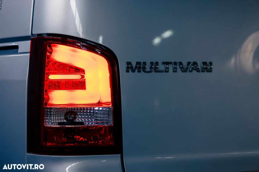 Volkswagen Multivan - 12