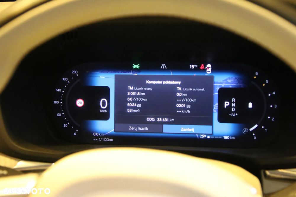 Volvo XC 60 B4 D Plus Bright - 32
