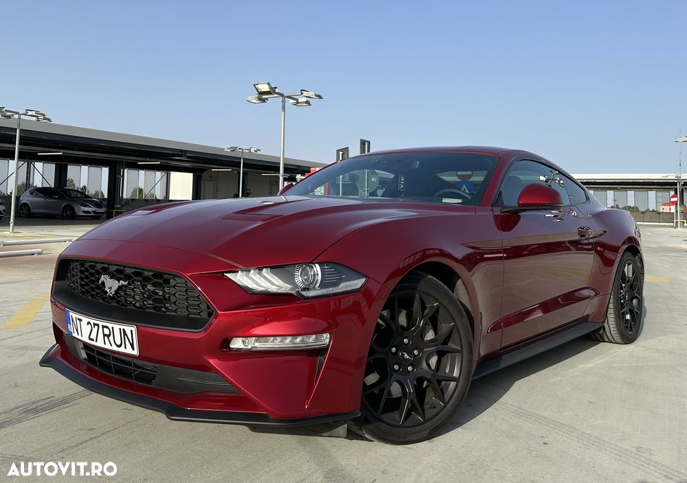 Ford Mustang - 1
