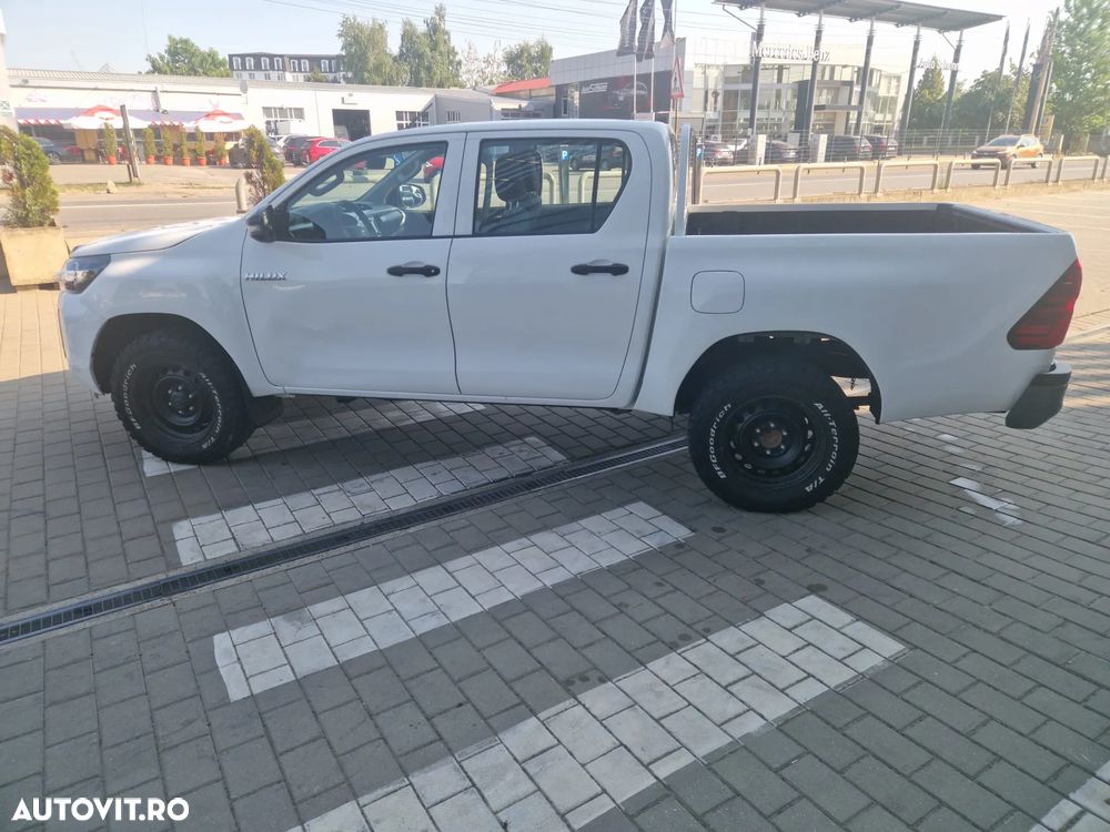 Toyota Hilux 2.4D 150CP 4x4 Double Cab 6MT Comfort - 6