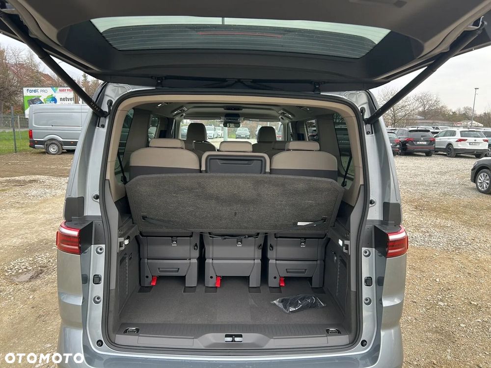 Volkswagen Multivan - 22