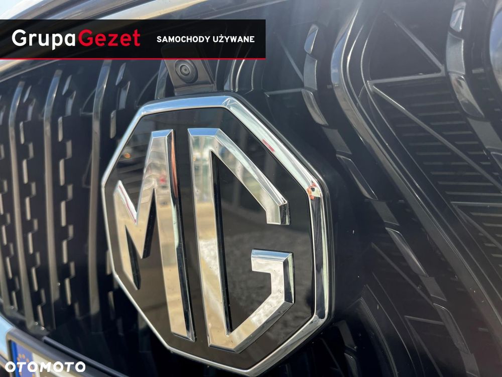 MG HS - 21