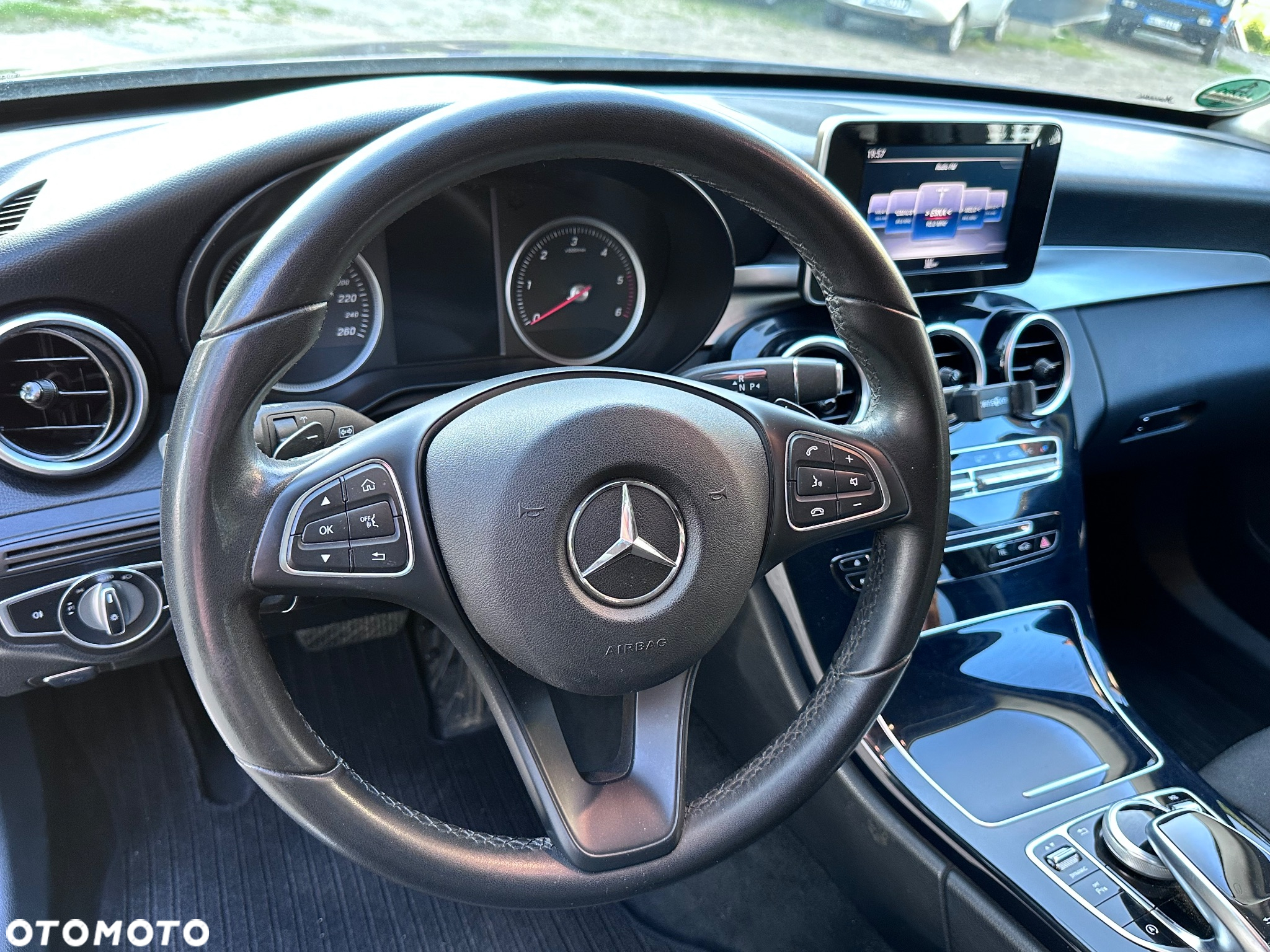 Mercedes-Benz Klasa C 220 d T 9G-TRONIC - 12