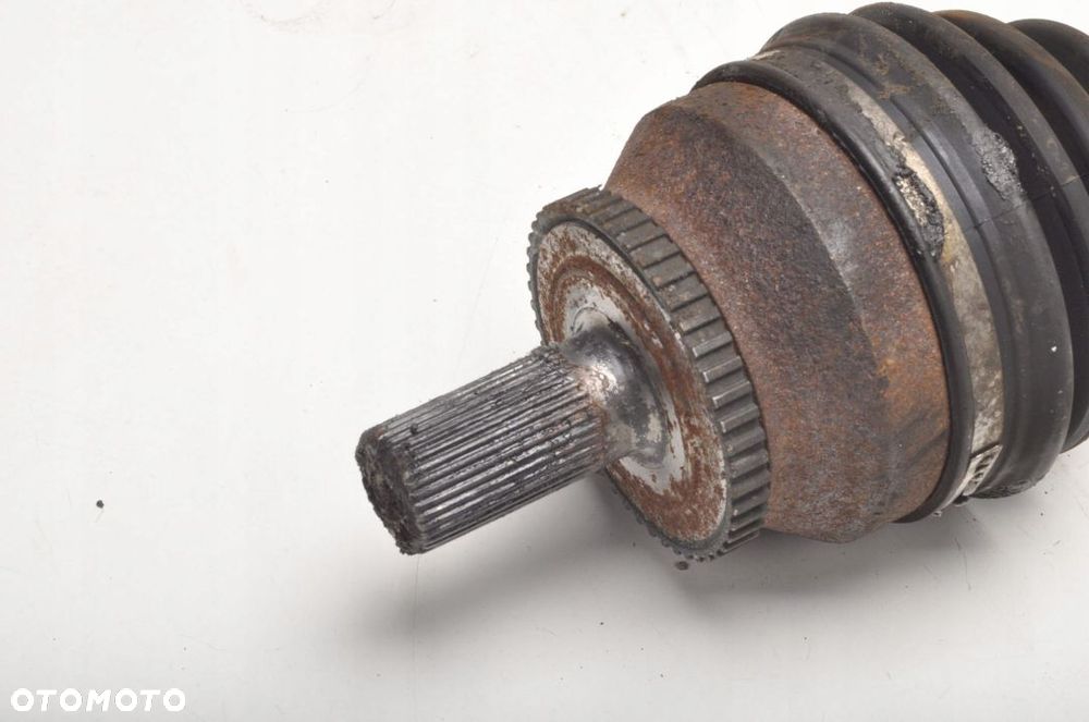 VOLVO XC90 3.2 AWD PÓŁOŚ PRAWA DŁUGA AUTOMAT - 3