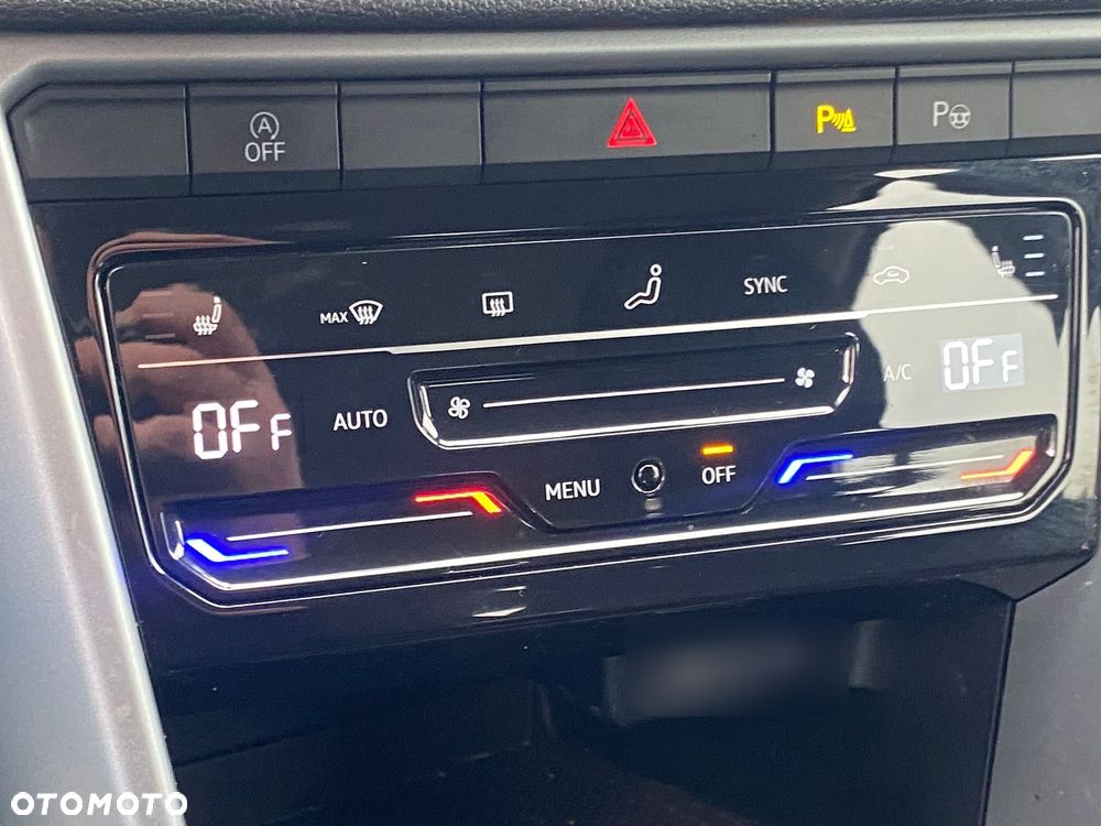 Volkswagen T-Roc 1.5 TSI Life DSG - 27