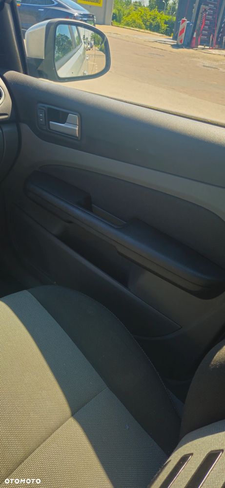 Ford Focus 2.0 TDCi Ghia - 20