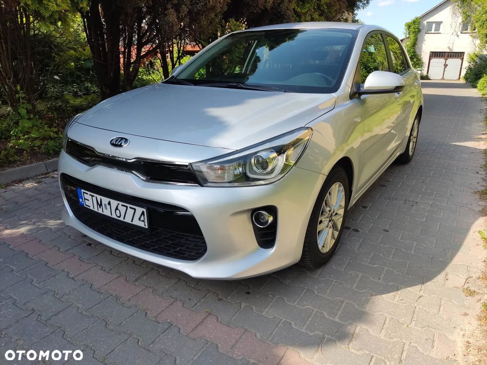 Kia Rio - 10