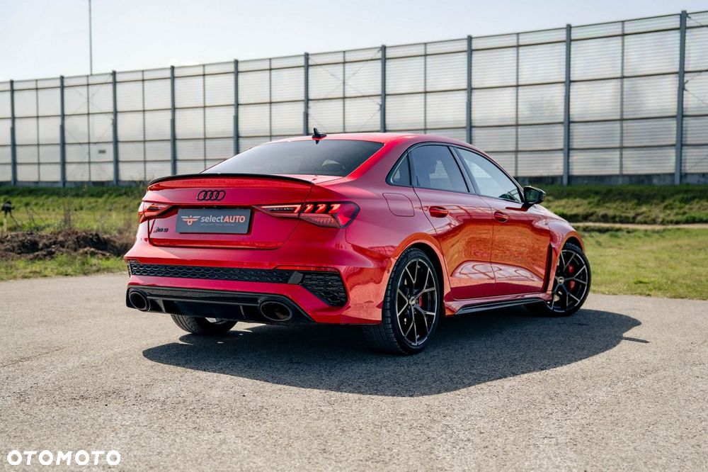 Audi RS3 Limousine - 7